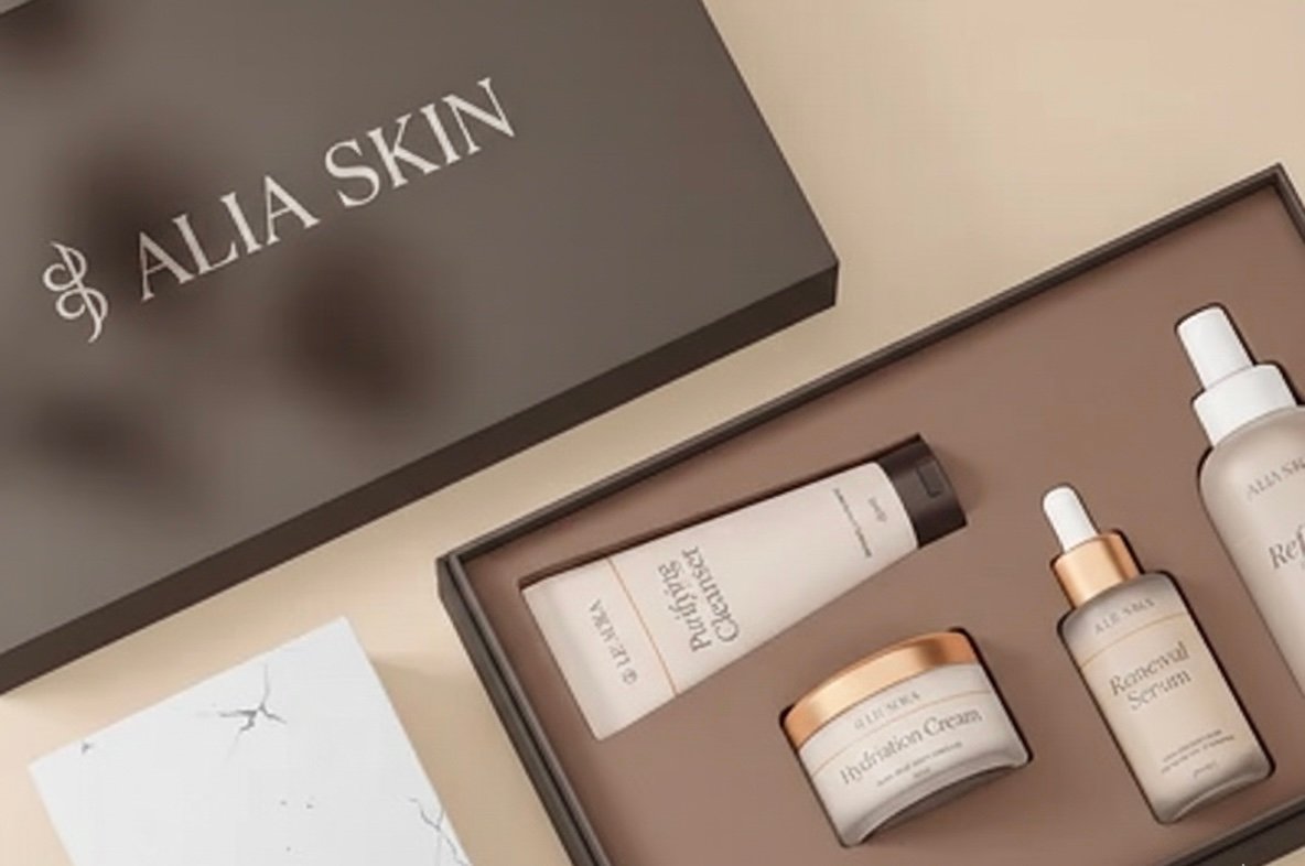 Cosmetic & Skincare Packaging View 3